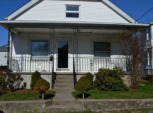 24 Rutland St, Woonsocket, RI 02895