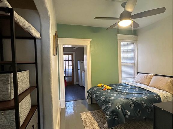 5th image of 401 E California Ave #2
