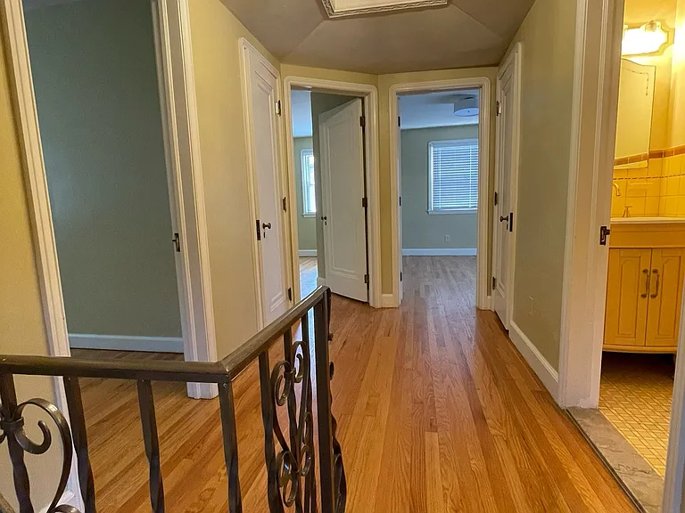 19215 Littlefield St — Photo 15