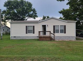 660 Walnut St, Vergennes, IL 62994
