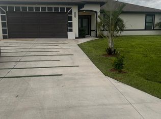 2514 45th St SW, Lehigh Acres, FL 33976