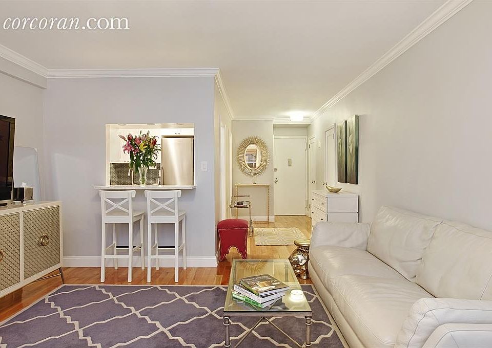 1st image of 345 W 58th St APT 4L
