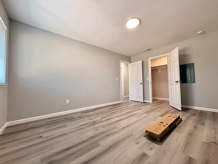 206 Pine St — Photo 12