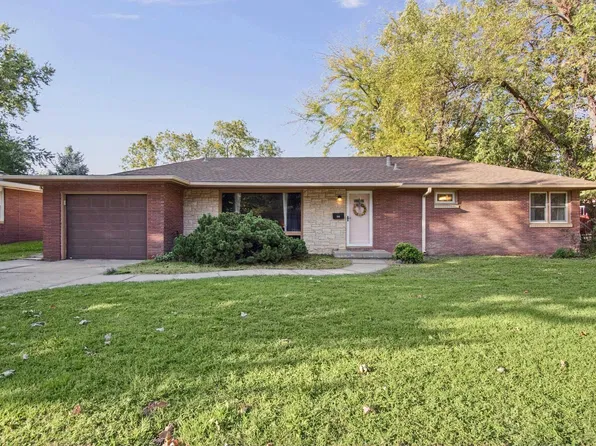 641 E Simpson St, McPherson, KS 67460