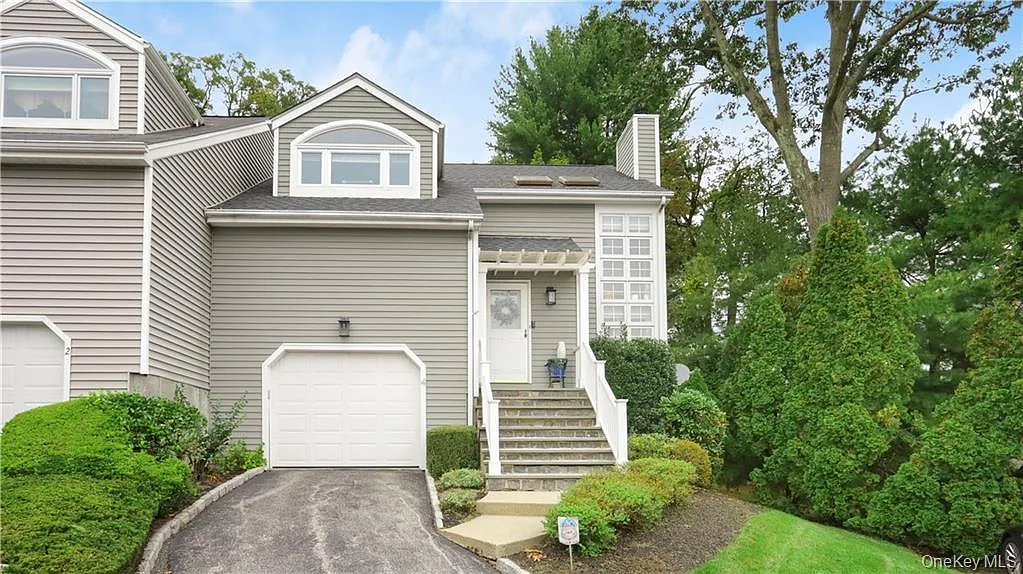 3 bed, 2.5 bath, 2400 sqft, $6,000 — Photo 1