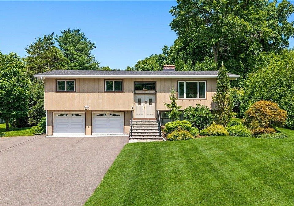1st image of 257 Watch Hill Road