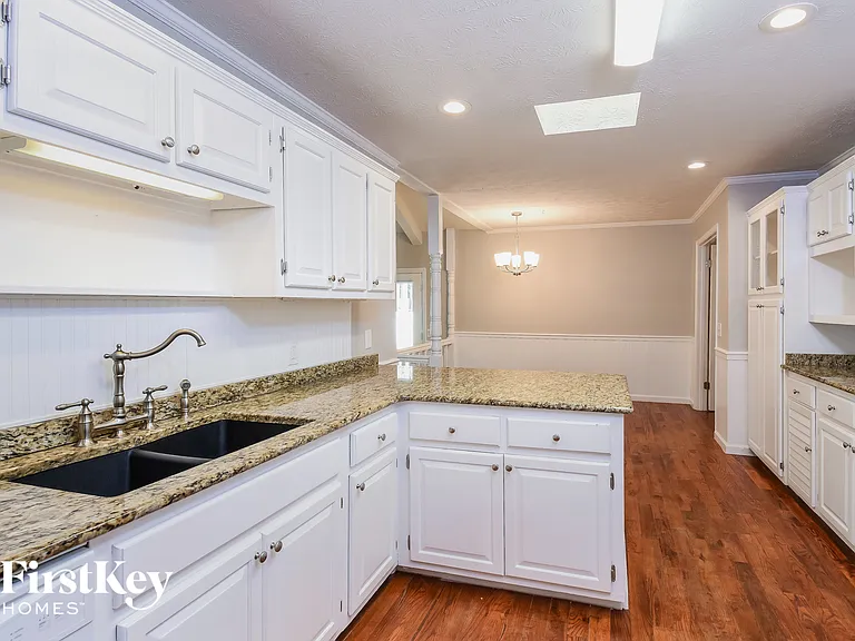 1348 Arden Dr SW — Photo 6