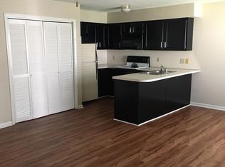 119 W Victoria Ct APT B, Greenville, NC 27834