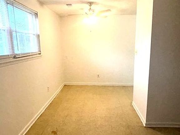 3rd image of 1809 Gerald Dr APT A