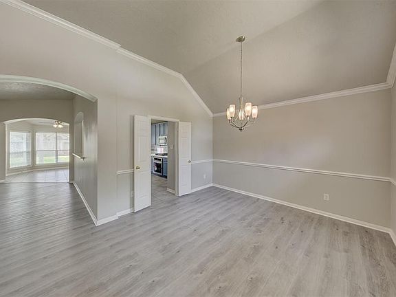 5th image of 2107 Crossbay Ct