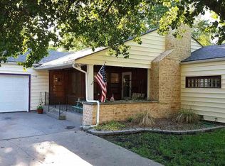 1109 Fairview Rd, McPherson, KS 67460