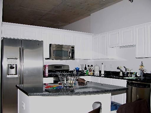3rd image of 700 N Larrabee St APT 810
