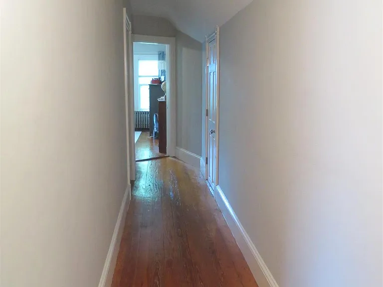 25 Winter St #2 — Photo 10