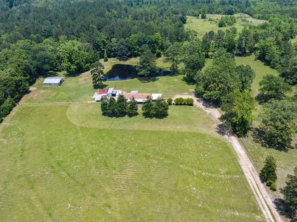 11046 Upper State Line Rd, Vivian, LA 71082