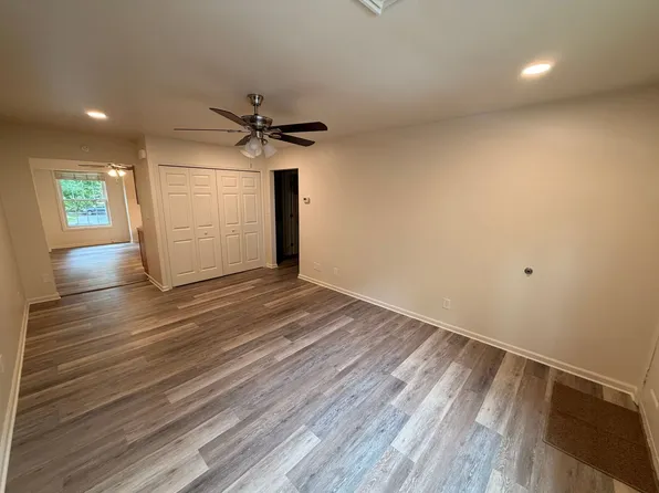 83 Valley Rd APT C, Lancaster, PA 17601