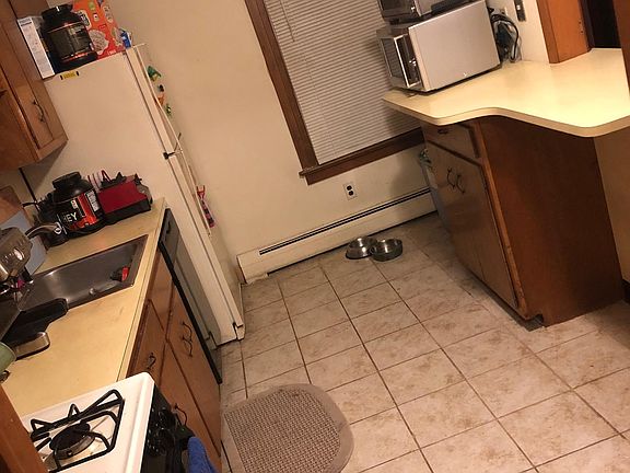 5th image of 5 Heights Ave #1