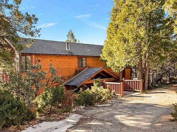 3rd image of 683 Grass Valley Rd