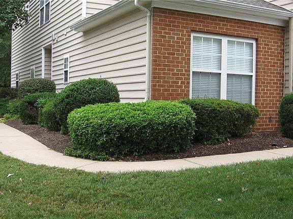 5th image of 602 Hazeltine Ct #A