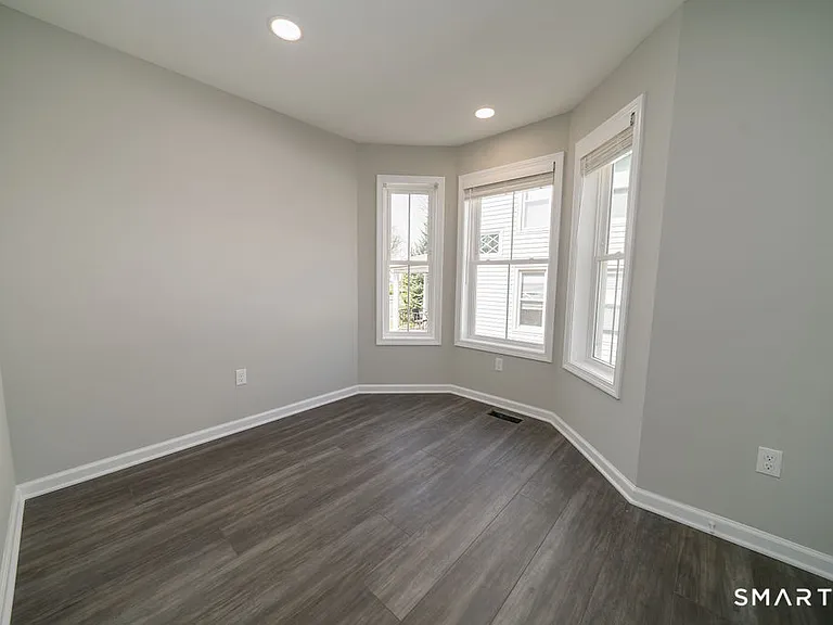 139 Main St #2 — Photo 15