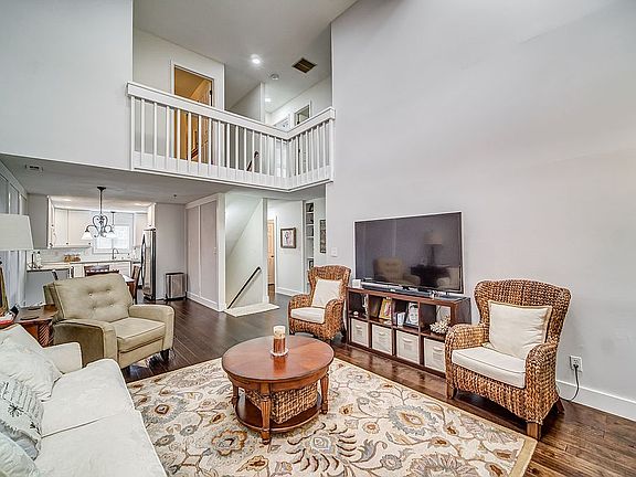 Balcony overlooking liv. rm.