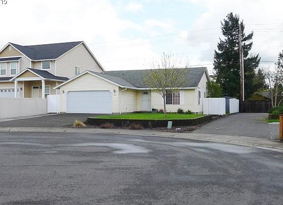 2nd image of 11618 NE 102nd Cir