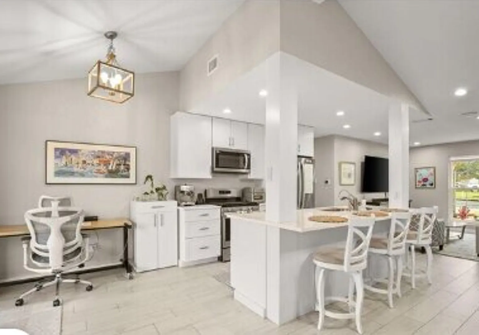 11915 Wander Ln, Austin, Texas 78750 — Photo 3