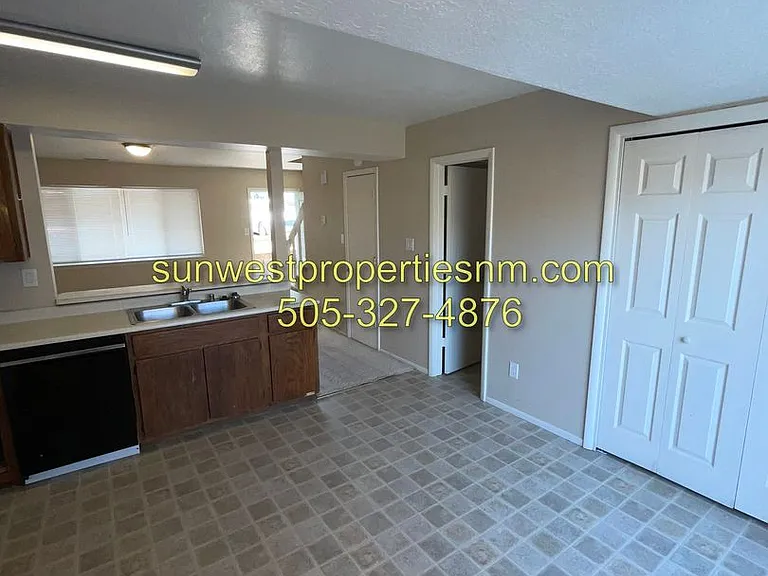 3706 N Carlton Ave — Photo 7
