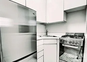 Rented by Urbane Brokerage