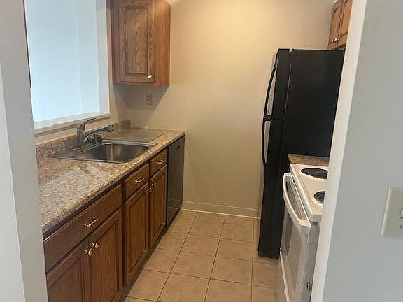 4th image of 148 Breakwater Drive #706