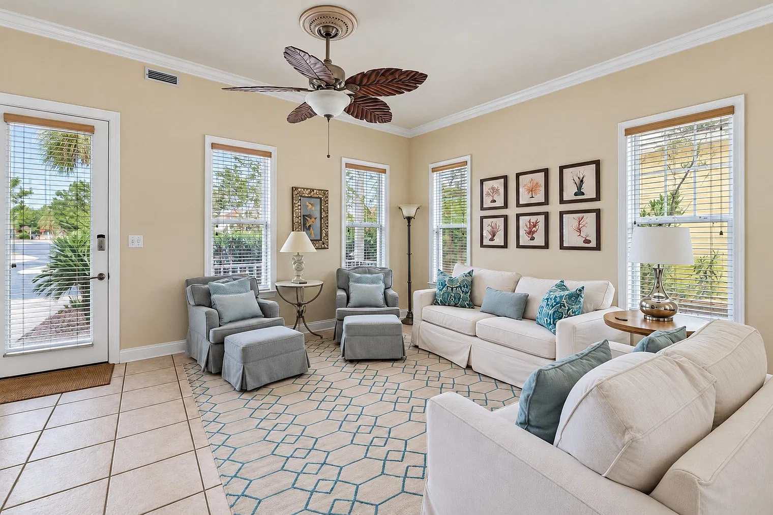 3 bed, 3.0 bath, 1840 sqft, $4,678 — Photo 2