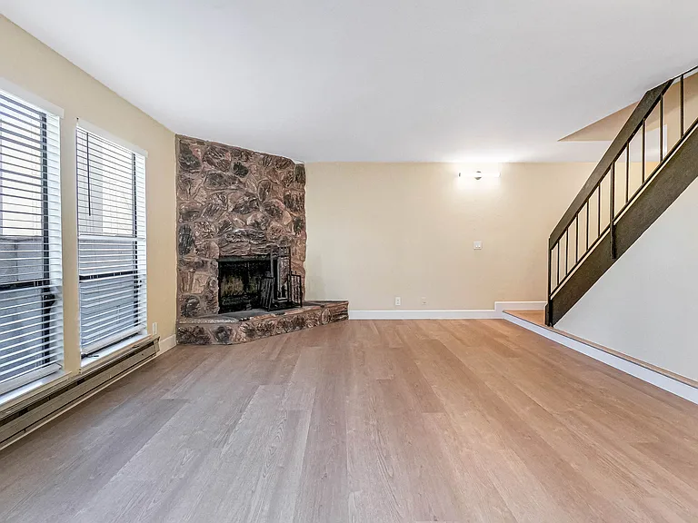 24054 La Paz Way — Photo 12