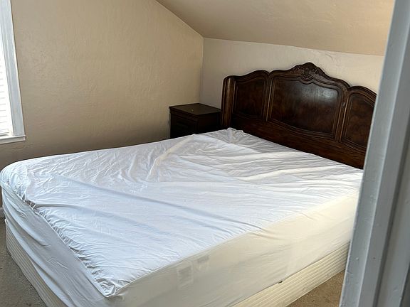 3rd image of 640 17th Ave #B