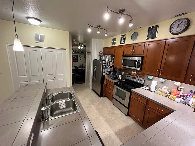 715 NW Falling Waters Ln #104 — Photo 4