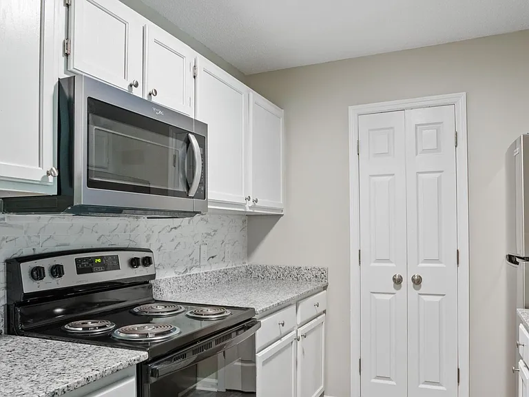 Briarwood Apartments — Photo 5