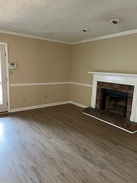 2 bed, 2.5 bath, 1100 sqft, $1,450 — Photo 2