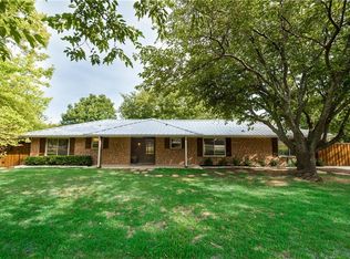 4270 Sir Lancelot Cir, Midlothian, TX 76065