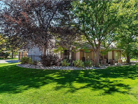 2nd image of 2514 Aspen Way