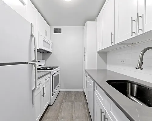 Rented by Douglas Elliman | media 4