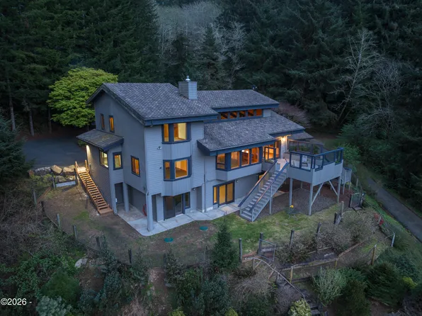 91 N Wolkau Rd, Seal Rock, OR 97376