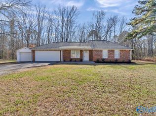 144 Trojan Dr, Hazel Green, AL 35750