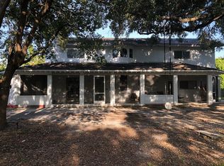 937 NE 171st St, Miami, FL 33162