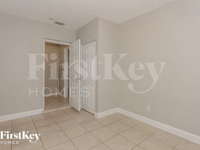 4900 NW 3rd Ave — Photo 12