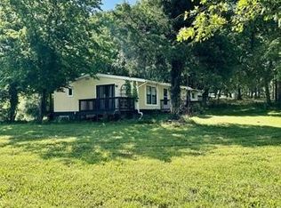 117 Hemingway Ave, Grove, OK 74344