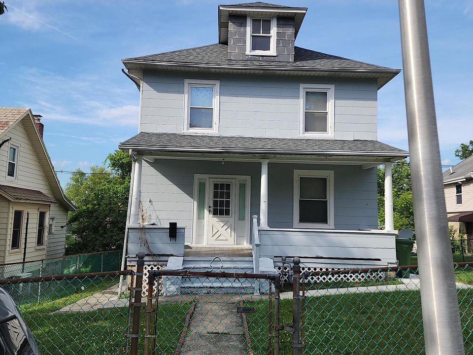 1st image of 2708 Goodwood Rd