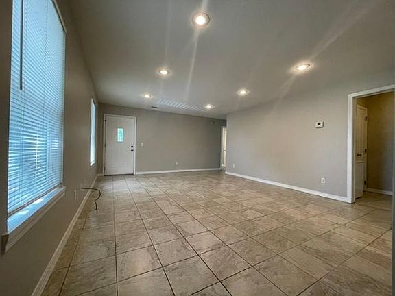 5th image of 434 E 7th St