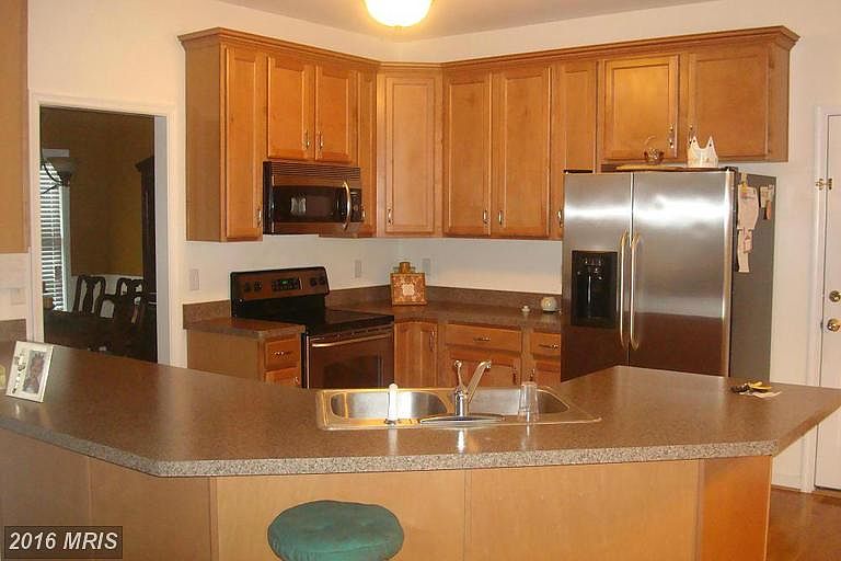 2nd image of 6419 Arbor Meadows Ter