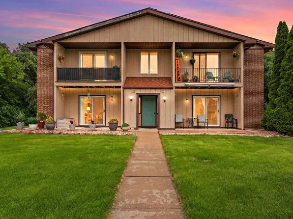 1546 Autumn Dr, Crown Point, IN 46307
