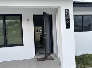 5281 NW 180th Ter, Miami Gardens, FL 33055