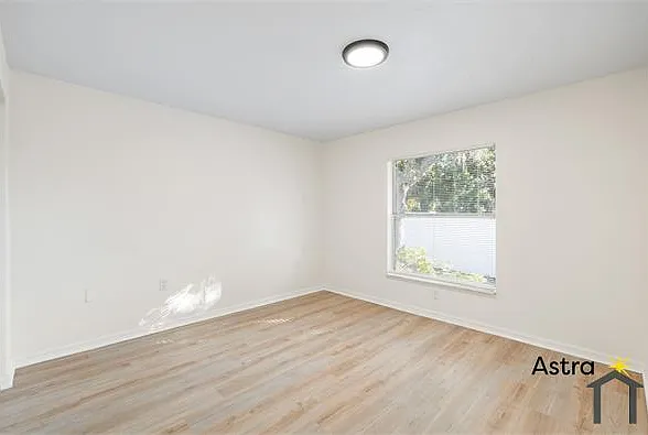 966 22nd Ave S #101 — Photo 7
