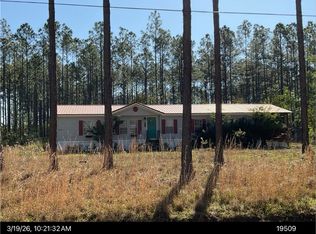 213 Pine Ridge Rd, Waycross, GA 31503